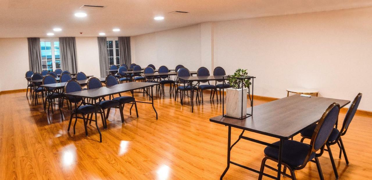 Bisinii Boutique Hotel Сиудад дел Есте Екстериор снимка
